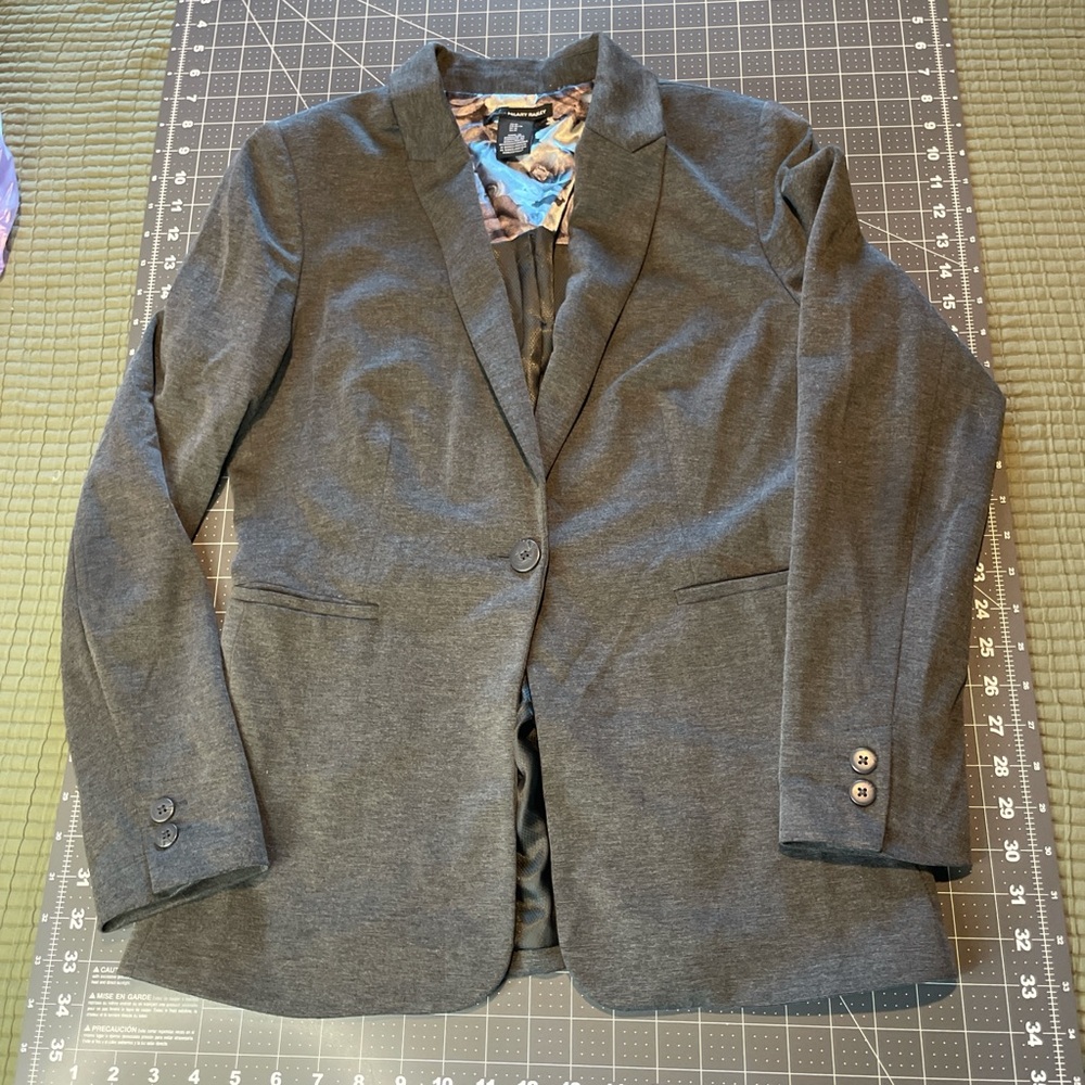 Elegant Gray Women's Blazer